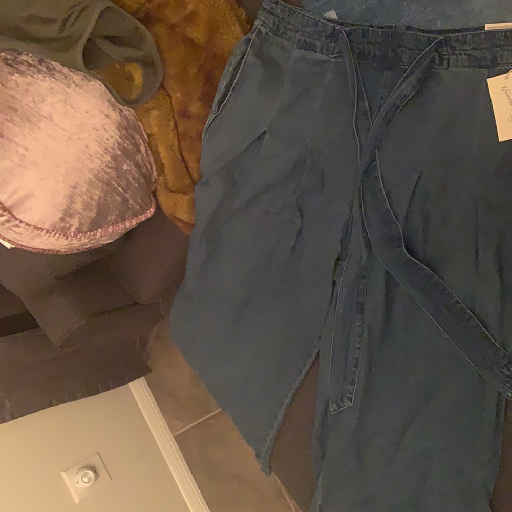 Target Universal Thread Jeans Size 18 - Picture 2 of 3